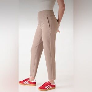 Athleta Endless High Rise Pull On Pant Trouser in Khaki Sz 14 Career Minimalist